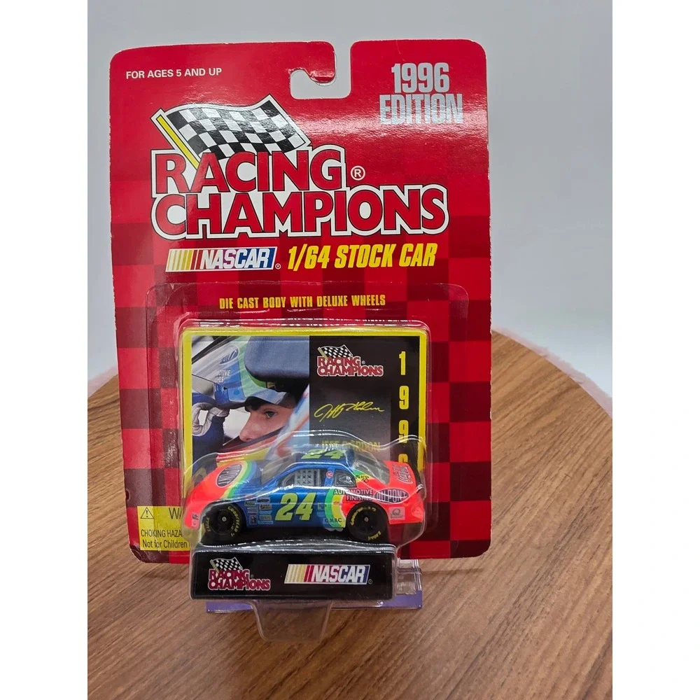 1996 Racing Champions Jeff Gordon 24 DuPont NASCAR 1/64 Diecast Stock Car New